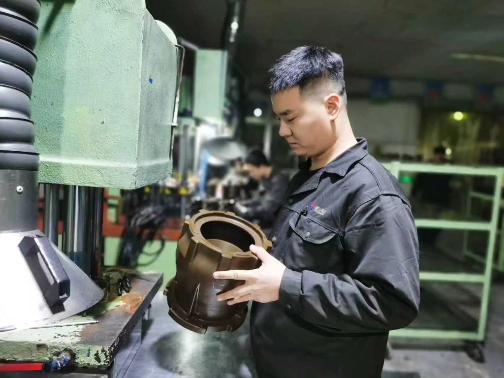 【先锋力量】脚踏实地 做好班组的主心骨